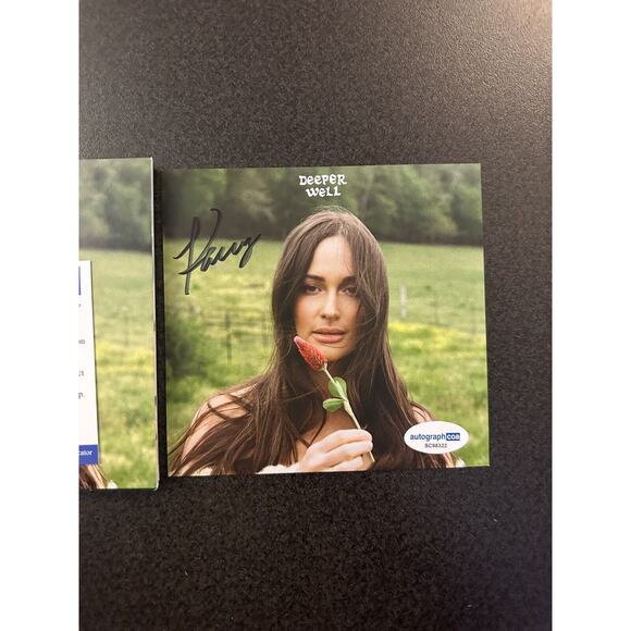 Kacey Musgraves Deeper Well AUTOGRAPHED CD SIGNED COA ACOA #SC98322 - Picture 2 of 3